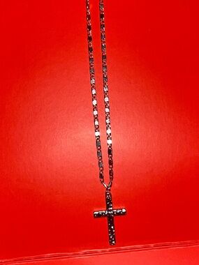 Simple Silver Cross Pendant Necklace - Silver